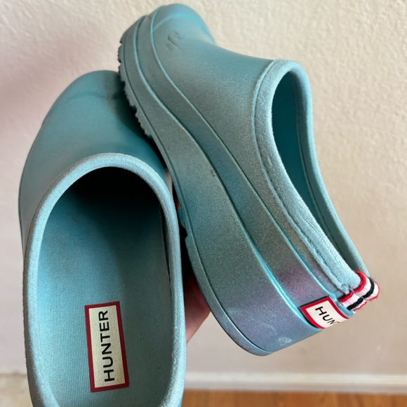 hunter play clogs in blue - Picture 6 of 8